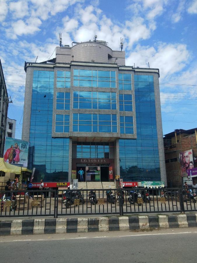 Lg Towers Hotel Guwahati Ngoại thất bức ảnh
